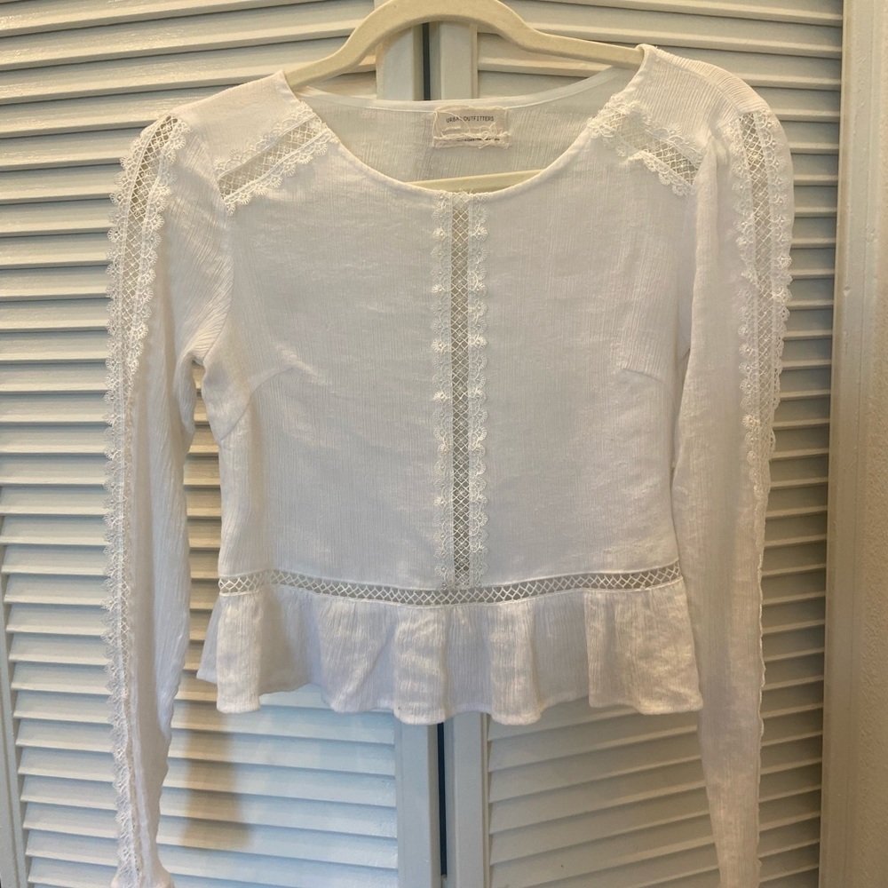 Urban Outfitters White Lace Top Size XS - Picture 13 of 13